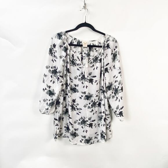 2/$30 Faded Glory XXL Womens White/Black Floral Puff Sleeve Scoop Neck Blouse - Picture 1 of 9